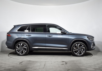 Подержанный автомобиль Geely Monjaro 2024 года (4 фото)
