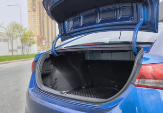 Подержанный автомобиль Hyundai Solaris Sedan 2022 года (15 фото)