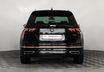 Подержанный автомобиль Volkswagen Tiguan 2021 года (7 фото)