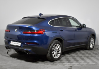 Подержанный автомобиль BMW X4 2021 года (5 фото)