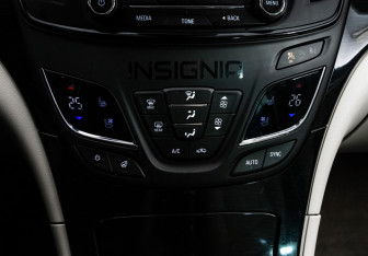 Подержанный автомобиль Opel Insignia Wagon 2014 года (13 фото)