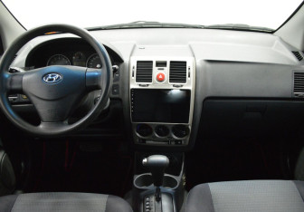 Подержанный автомобиль Hyundai Getz 2007 года (13 фото)
