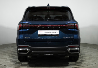 Подержанный автомобиль Geely Okavango 2023 года (6 фото)