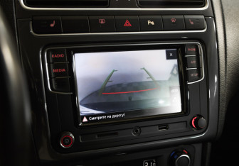 Подержанный автомобиль Volkswagen Polo Sedan 2019 года (12 фото)