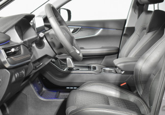 Подержанный автомобиль Chery Tiggo 8 2024 года (10 фото)