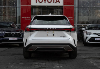 Новый Lexus RX 2025 (4 фото)