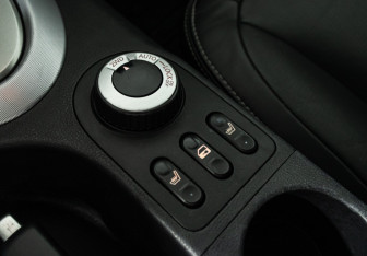 Подержанный автомобиль Nissan Qashqai 2007 года (18 фото)