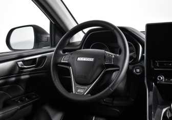 Подержанный автомобиль Haval M6 2023 года (15 фото)