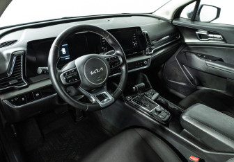 Подержанный автомобиль Kia Sportage 2022 года (12 фото)