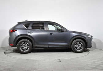 Подержанный автомобиль Mazda CX-5 2017 года (4 фото)
