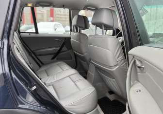 Подержанный автомобиль BMW X3 2008 года (18 фото)