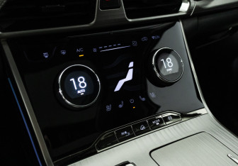 Подержанный автомобиль Exeed TXL 2022 года (20 фото)