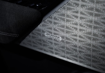 Подержанный автомобиль Land Rover Range Rover Velar 2018 года (26 фото)