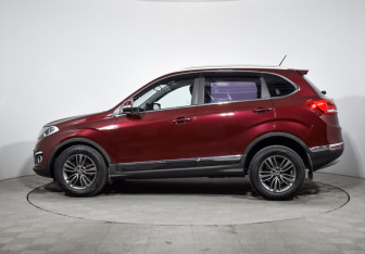 Подержанный автомобиль Chery Tiggo 5 2017 года (8 фото)