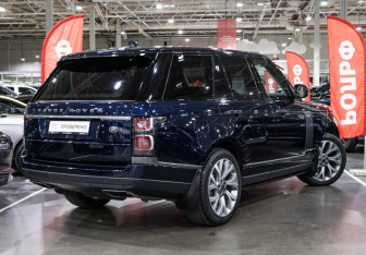 Подержанный автомобиль Land Rover Range Rover 2019 года (8 фото)