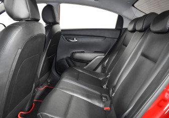 Подержанный автомобиль Kia Rio Sedan 2020 года (12 фото)