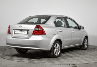 Подержанный автомобиль Ravon Nexia R3 2017 года (5 фото)