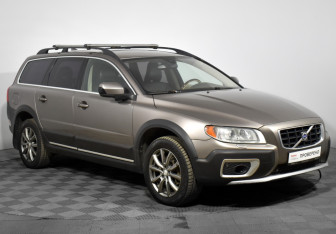 Подержанный автомобиль Volvo XC70 2008 года (3 фото)