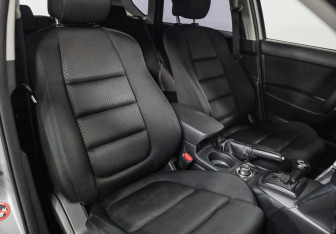 Подержанный автомобиль Mazda CX-5 2012 года (21 фото)