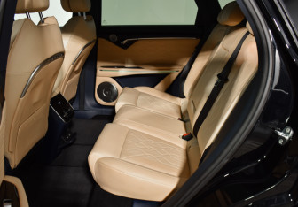 Подержанный автомобиль Voyah Free 2023 года (11 фото)