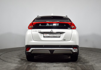 Подержанный автомобиль Mitsubishi Eclipse Cross 2019 года (6 фото)