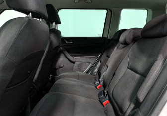Подержанный автомобиль Skoda Yeti 2014 года (12 фото)