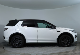 Подержанный автомобиль Land Rover Discovery Sport 2017 года (4 фото)