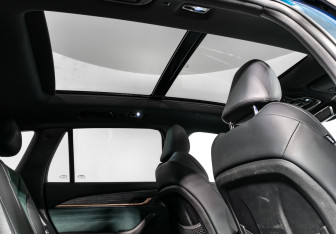 Подержанный автомобиль Geely Monjaro 2023 года (19 фото)
