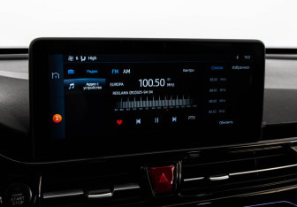 Подержанный автомобиль Москвич 3 2024 года (19 фото)