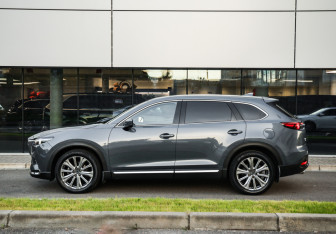 Подержанный автомобиль Mazda CX-9 2022 года (9 фото)