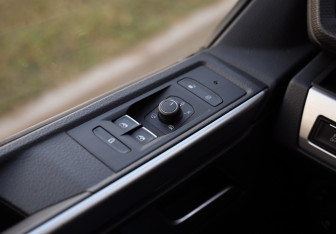 Подержанный автомобиль Volkswagen Multivan 2020 года (25 фото)