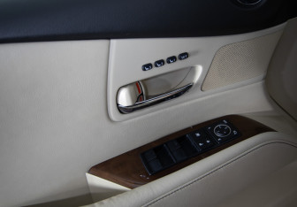 Подержанный автомобиль Lexus RX 2014 года (24 фото)