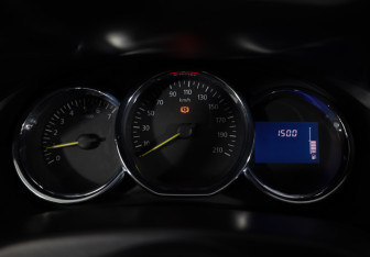 Подержанный автомобиль Renault Duster 2018 года (19 фото)