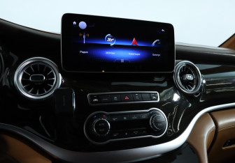 Подержанный автомобиль Mercedes-Benz Vito 2021 года (16 фото)