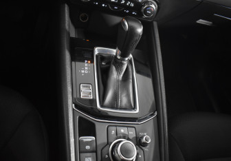Подержанный автомобиль Mazda CX-5 2018 года (17 фото)