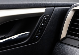 Подержанный автомобиль Lexus RX 2019 года (23 фото)