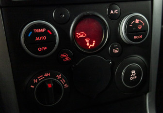 Подержанный автомобиль Suzuki Grand Vitara 2011 года (18 фото)