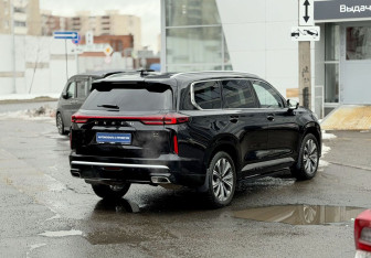 Подержанный автомобиль Exeed VX 2023 года (4 фото)