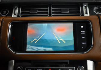 Подержанный автомобиль Land Rover Range Rover 2013 года (21 фото)