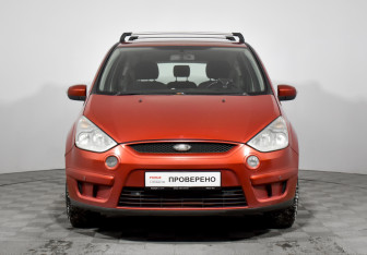 Подержанный автомобиль Ford S-MAX 2006 года (2 фото)