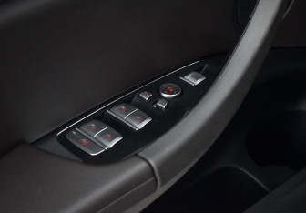 Подержанный автомобиль BMW X3 2022 года (11 фото)