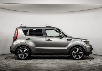 Подержанный автомобиль Kia Soul 2017 года (4 фото)
