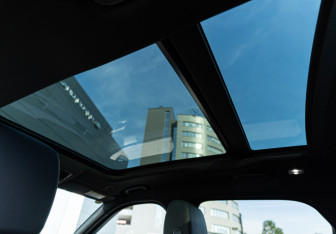 Новый Land Rover Range Rover Velar 2025 (13 фото)