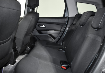 Подержанный автомобиль Renault Duster 2021 года (12 фото)