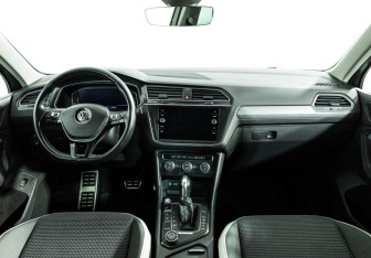 Подержанный автомобиль Volkswagen Tiguan 2019 года (13 фото)