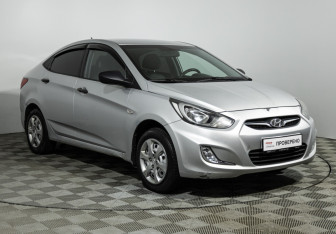 Подержанный автомобиль Hyundai Solaris Sedan 2012 года (3 фото)