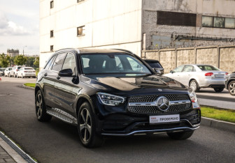 Подержанный автомобиль Mercedes-Benz GLC Coupe 2022 года (5 фото)