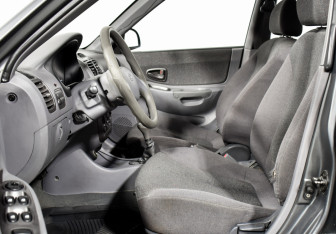 Подержанный автомобиль Hyundai Accent Sedan 2007 года (10 фото)