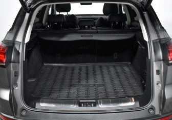 Подержанный автомобиль Geely Atlas Pro 2023 года (22 фото)