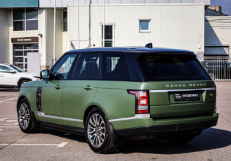 Подержанный автомобиль Land Rover Range Rover 2017 года (9 фото)
